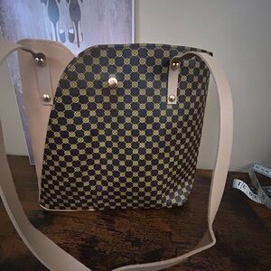 Brown patterned women’s tote